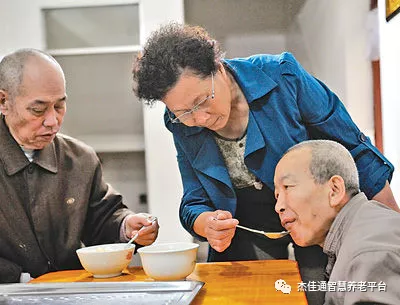 多地试点“家庭养老床位＂，真的把养老床位搬(图1)