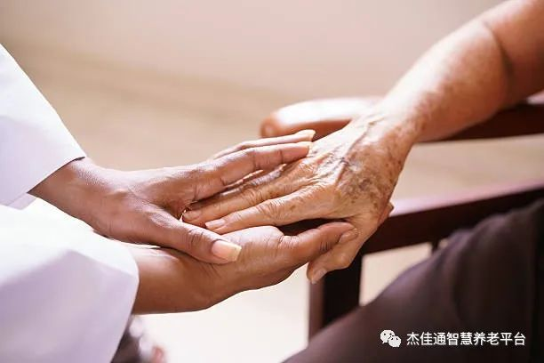 增加补贴、减免房租……多地出台政策缓解养老